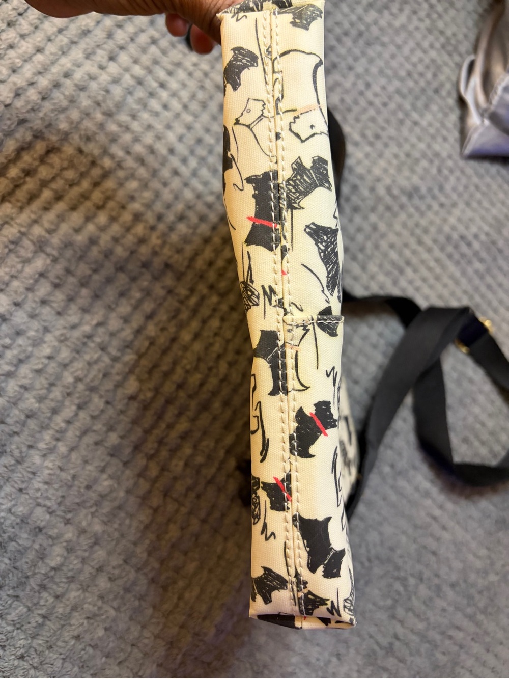 RADLEY LONDON Cream Crossbody Bag with Black Scotty Dog Print and Red Accents - Picture 6 of 11